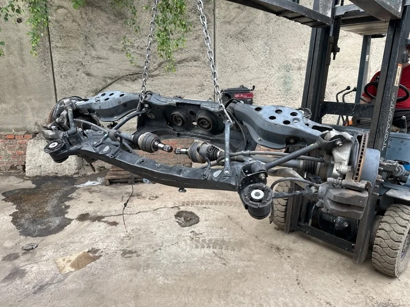 Подрамник Lexus GS250 2012-2015