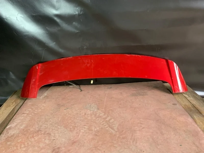 Спойлер багажника Toyota RAV4 2013-2018 40