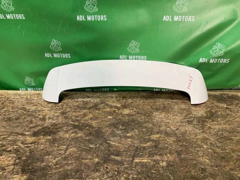 Спойлер багажника Toyota RAV4 2013-2018 40