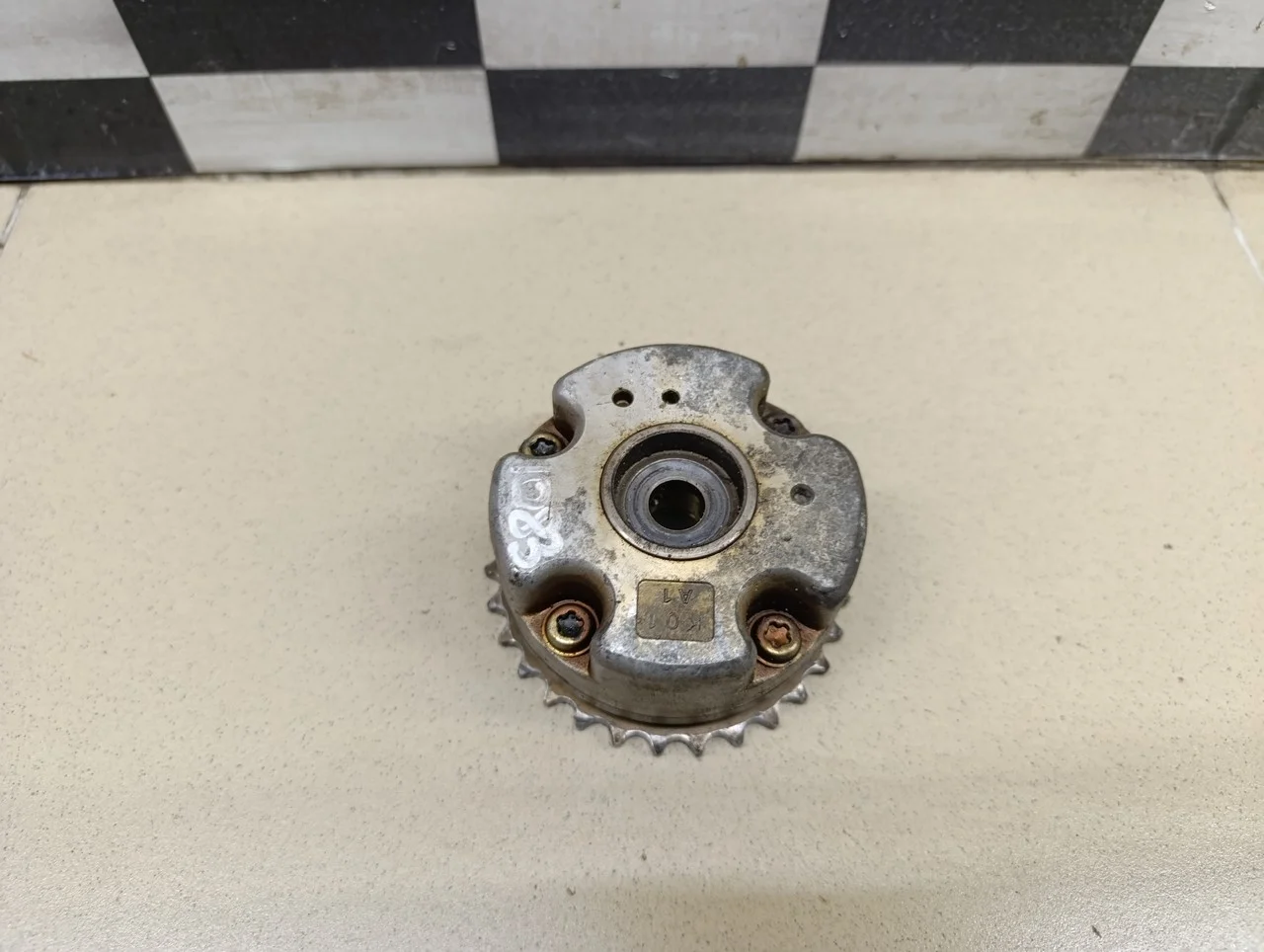 Механизм изменения фаз ГРМ Touareg 2010>