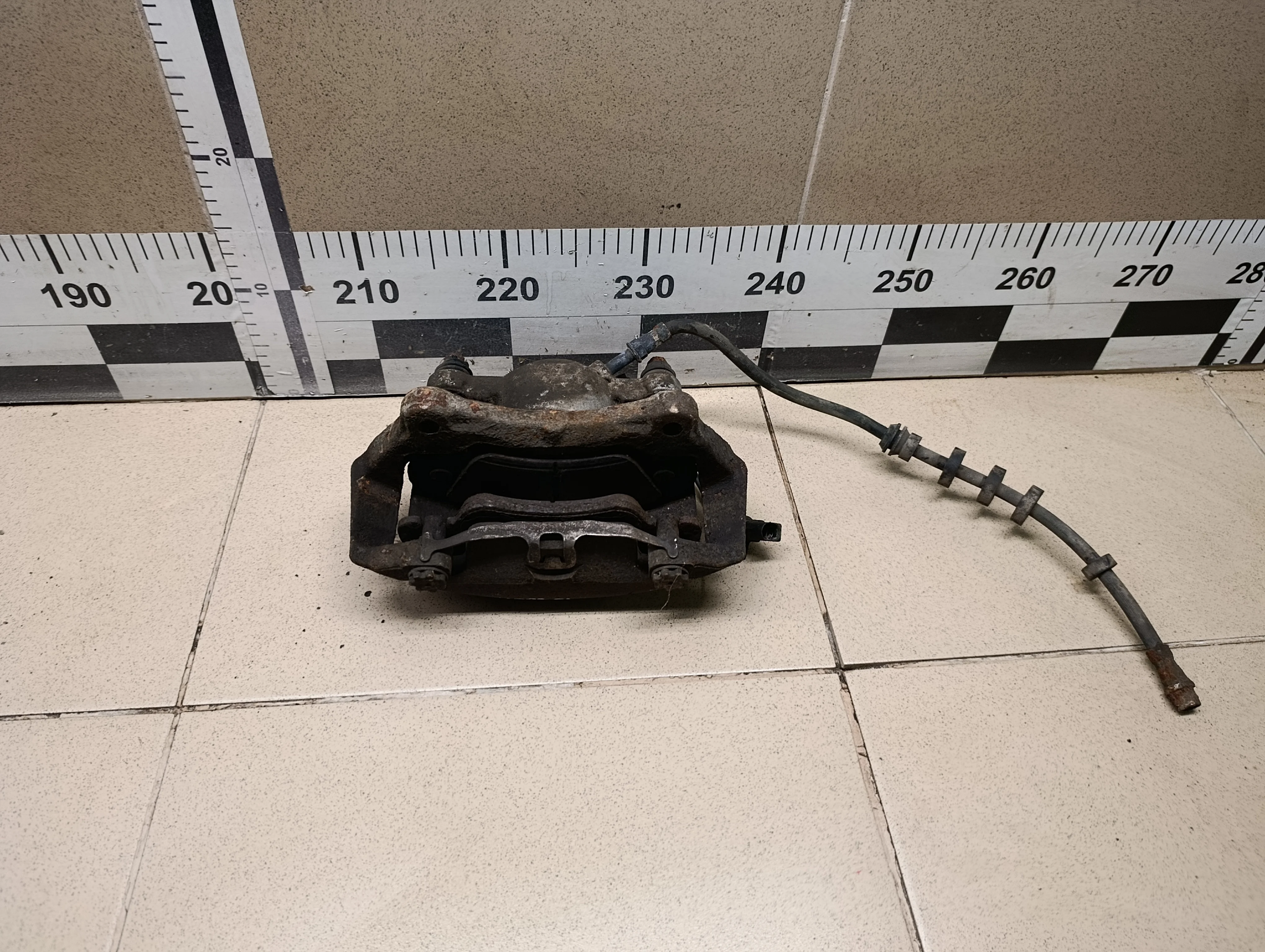 Суппорт передний левый A5/S5 [8T] Coupe/Sportback 2008-2016