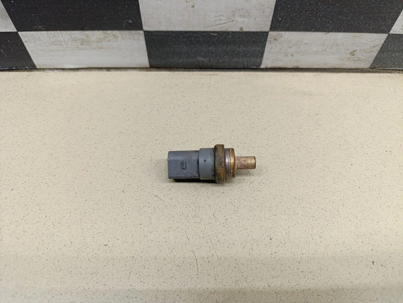 Датчик температуры A3 (8L1) 1996-2003