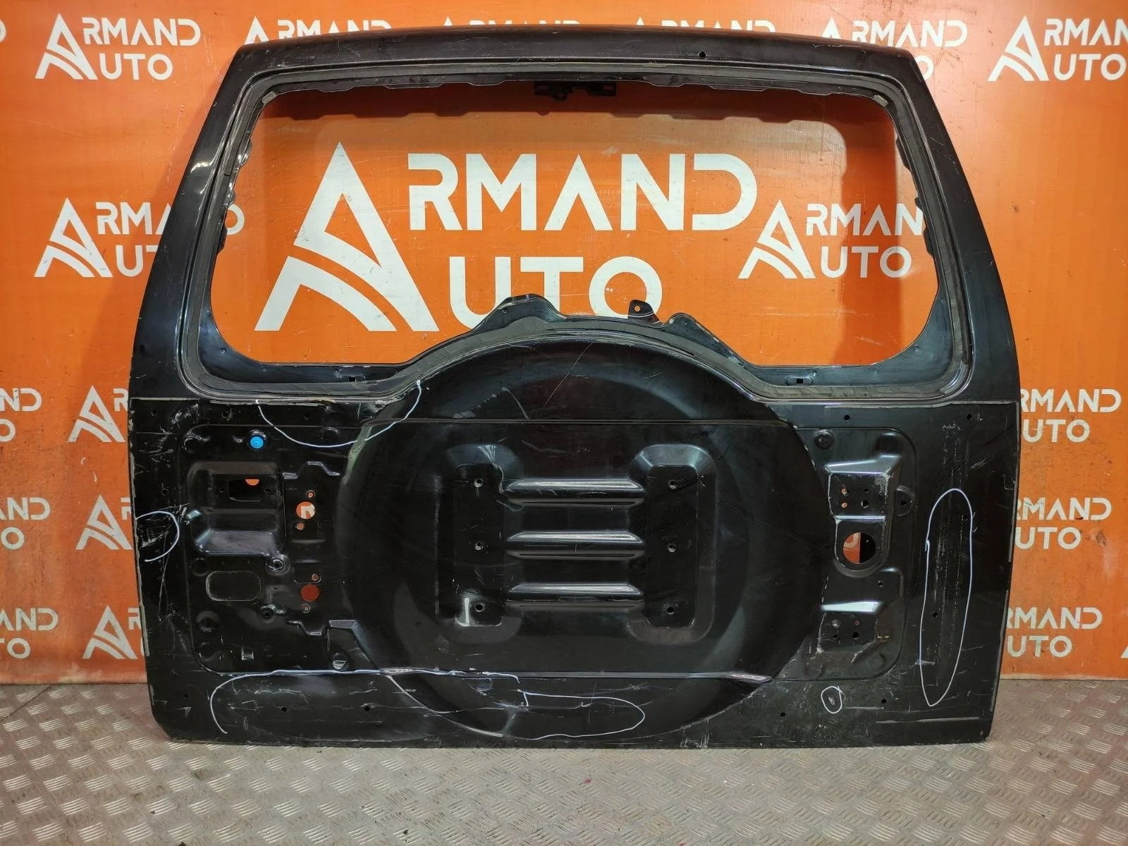 Дверь багажника Mitsubishi Pajero 2014-нв