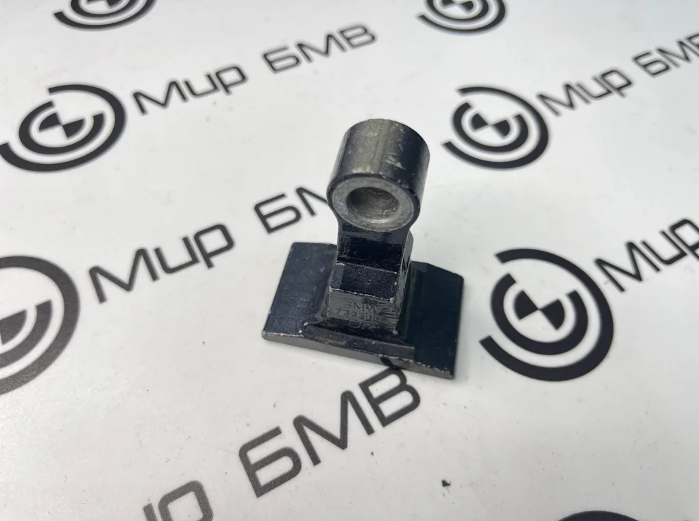 Петля двери BMW X5 xDrive45e 2020 G05