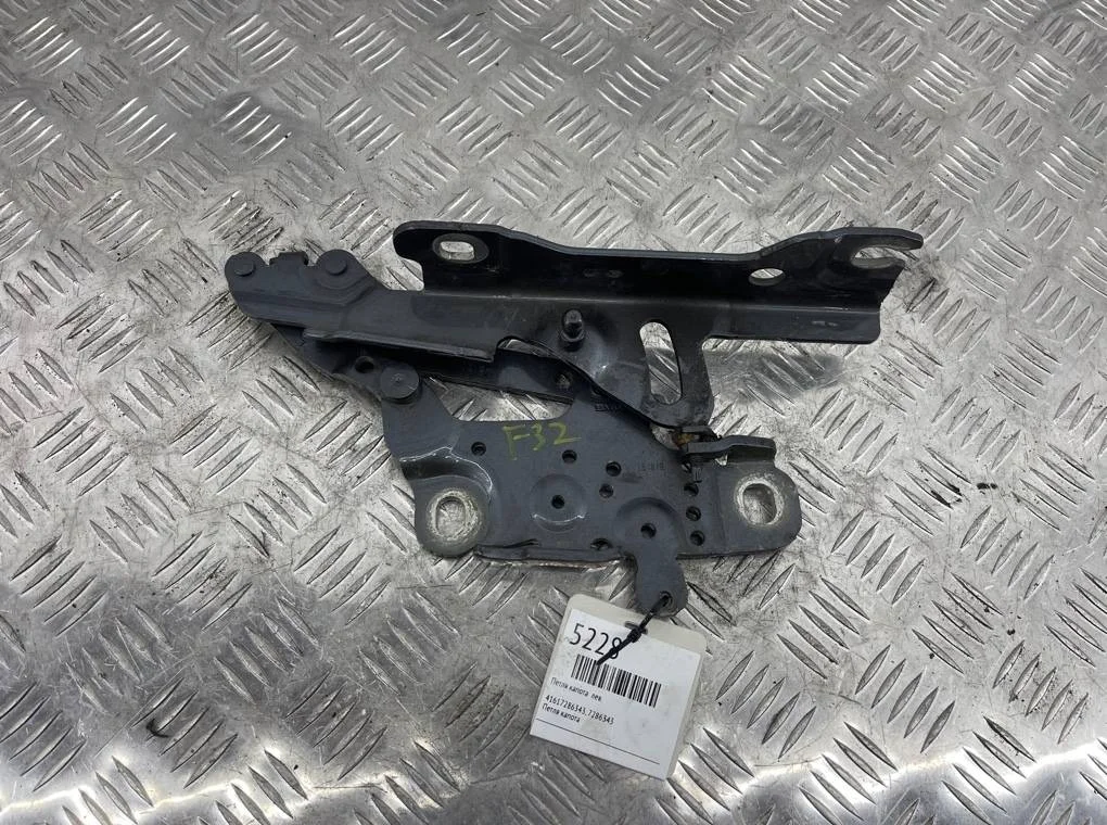 Петля капота BMW 3 - series F30