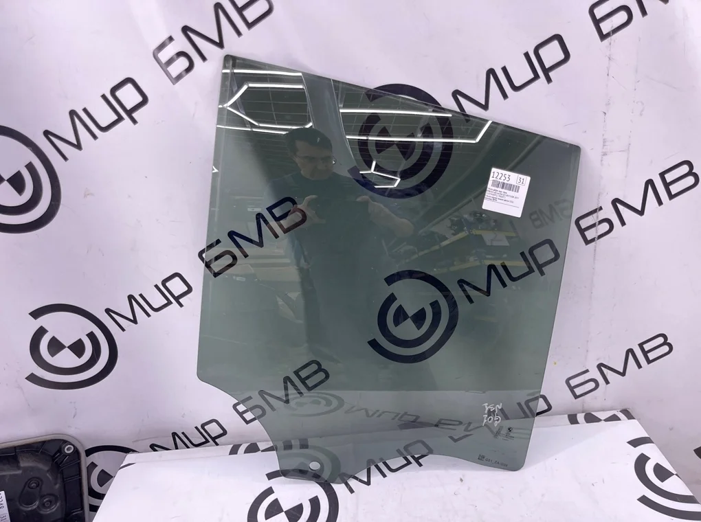 Стекло двери BMW X3 xDrive20d 2019 G01