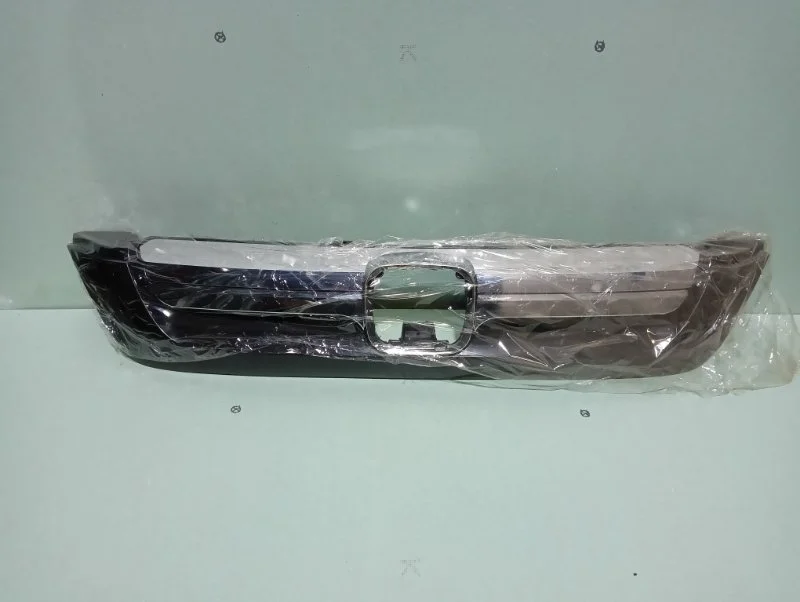 Решетка радиатора Honda CR-V 3 2007-2009