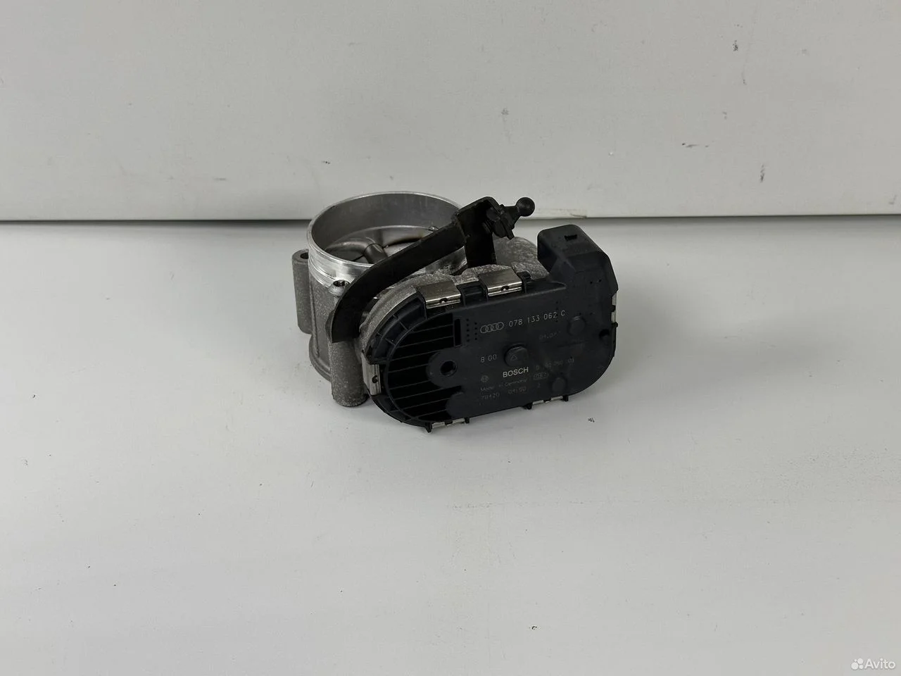 Заслонка дросельная audi a4 b7 a6 c6 a8 d3