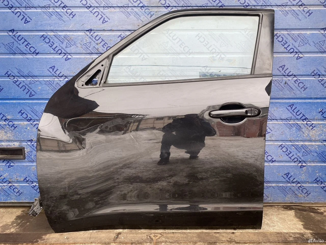 Дверь передняя левая nissan juke