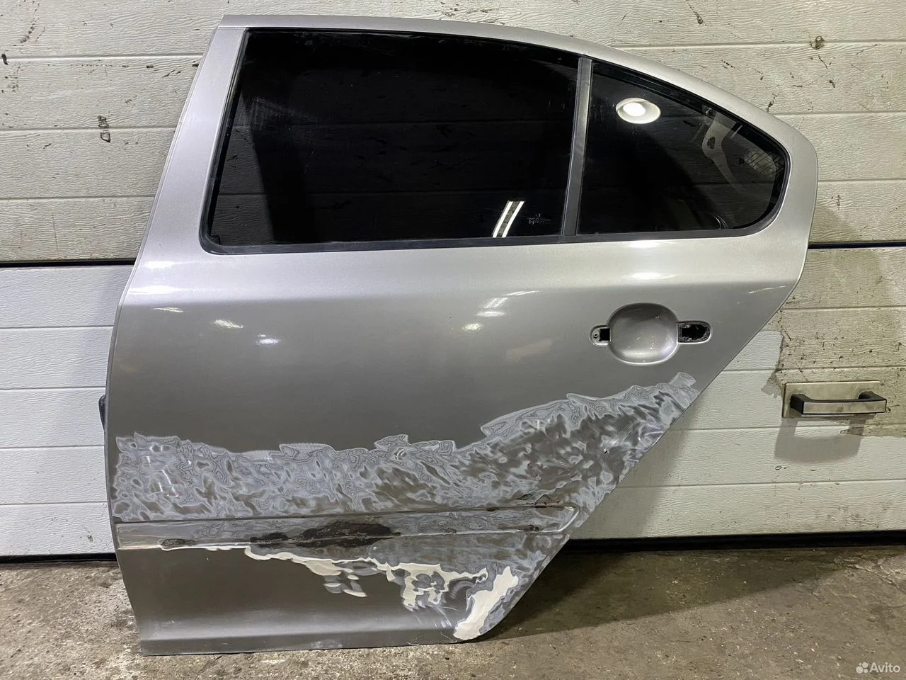 Дверь задняя левая skoda octavia a5