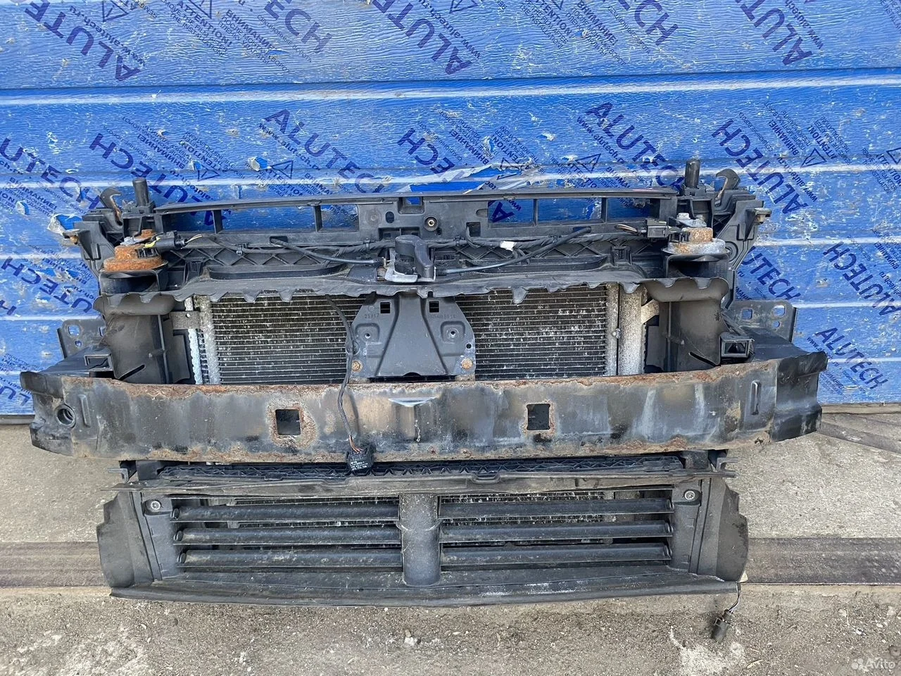 Панель передняя skoda superb 3