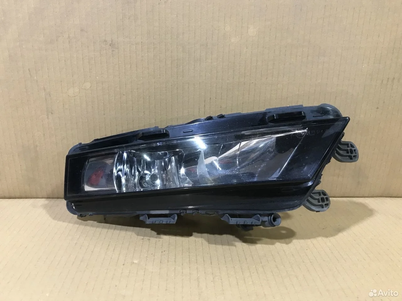 Фара противотуманная правая skoda octavia a7 fl