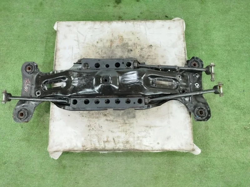 Подрамник Toyota Camry 2001-2006 3759091122 ACV30 2AZ-FE, задний