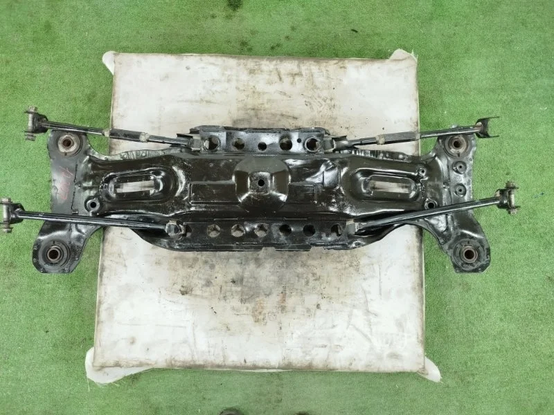 Подрамник Toyota Camry 2001-2006 3759091122 ACV30 2AZ-FE, задний