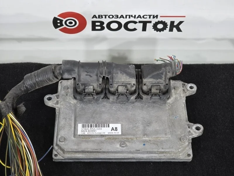 Блок управления двигателем Honda Civic 2005-2012 37820RSAG33 R18A2