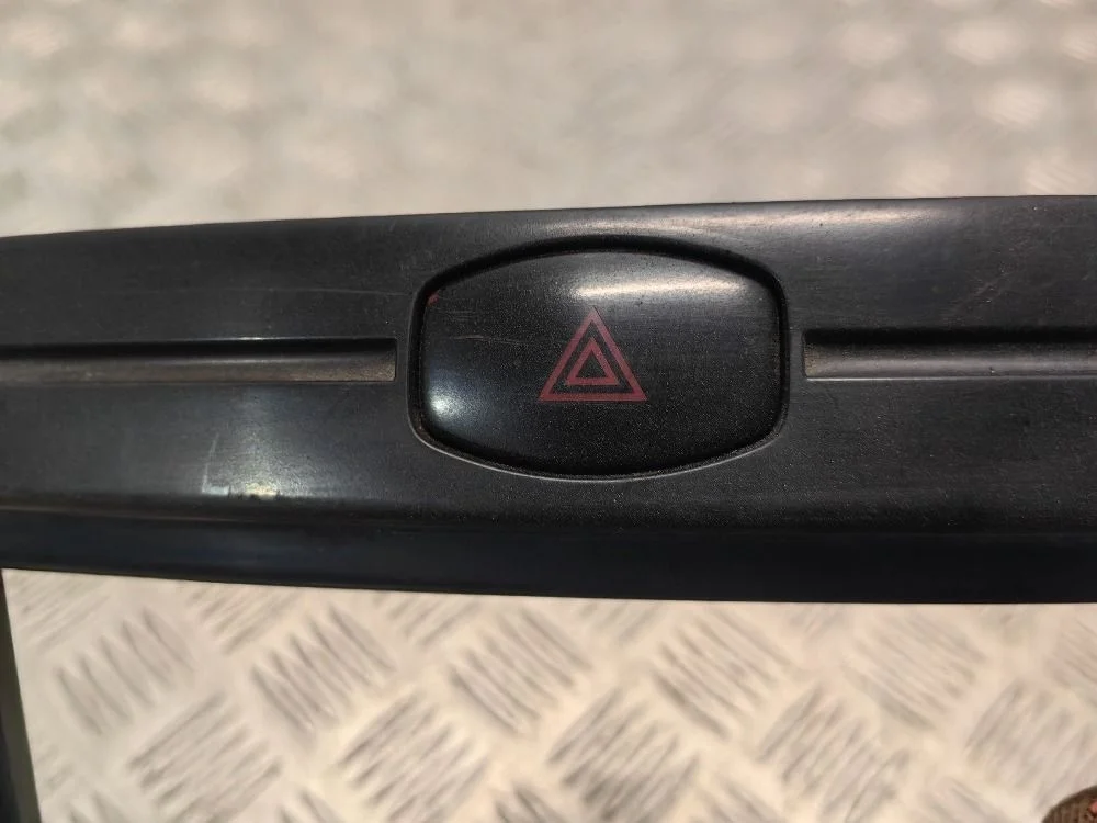 Кнопка аварийки Chevrolet Lacetti