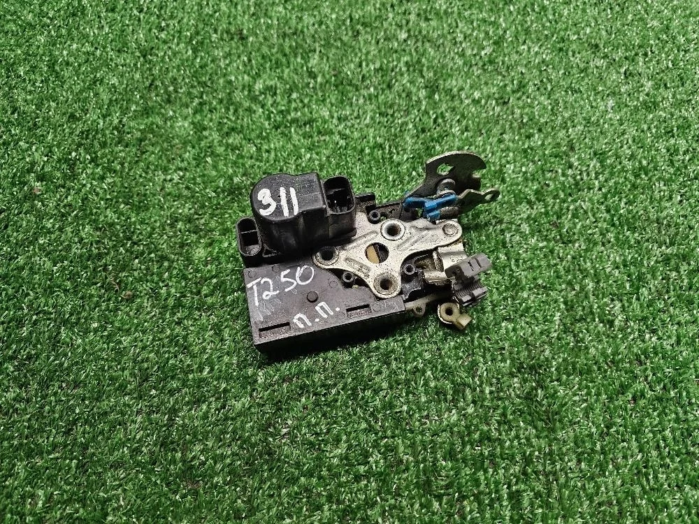 Замок передней правой двери Chevrolet Lacetti