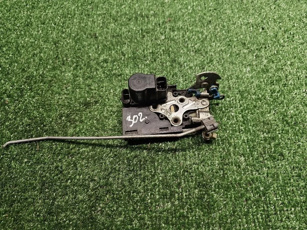 Замок передней правой двери Chevrolet Lacetti