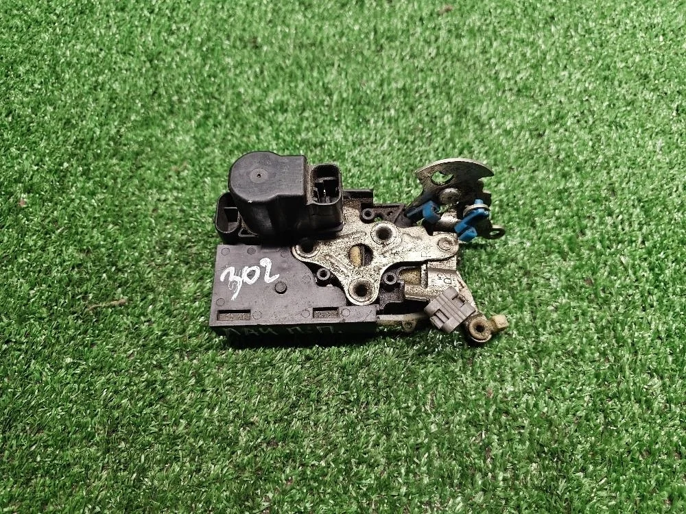 Замок передней правой двери Chevrolet Lacetti