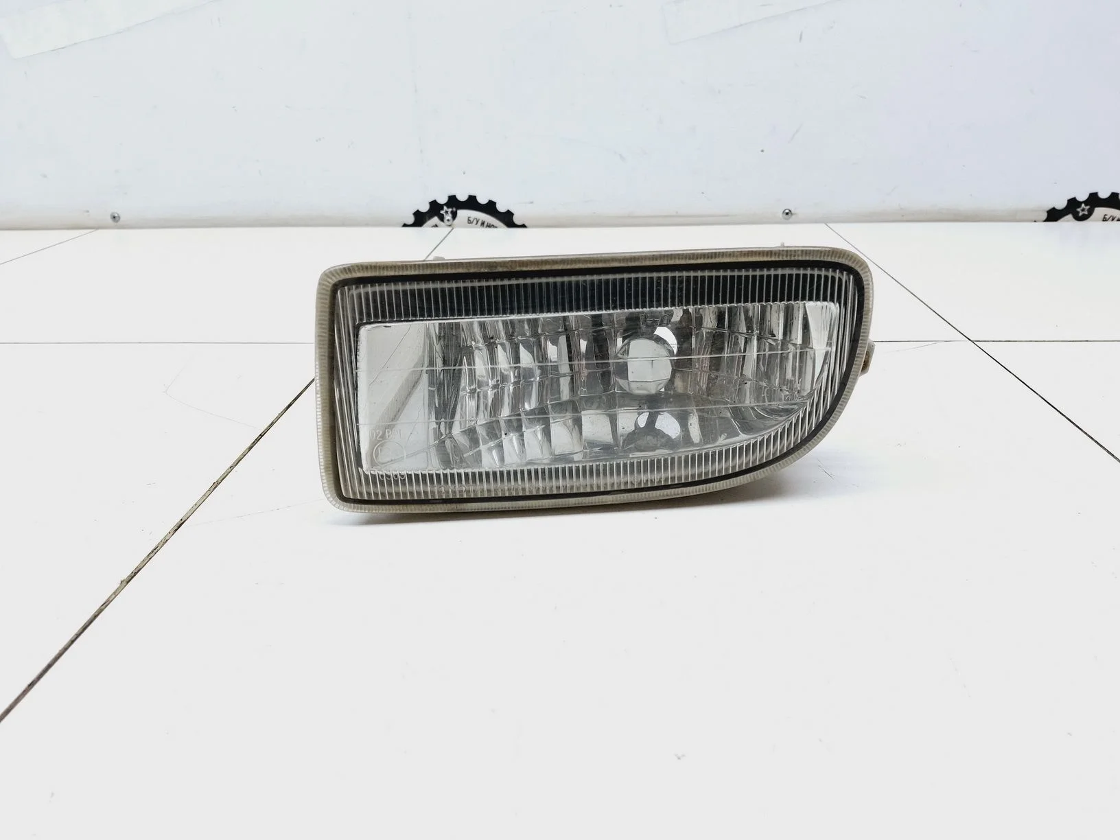 фара противотуманная Toyota Land Cruiser 100 1998-2007