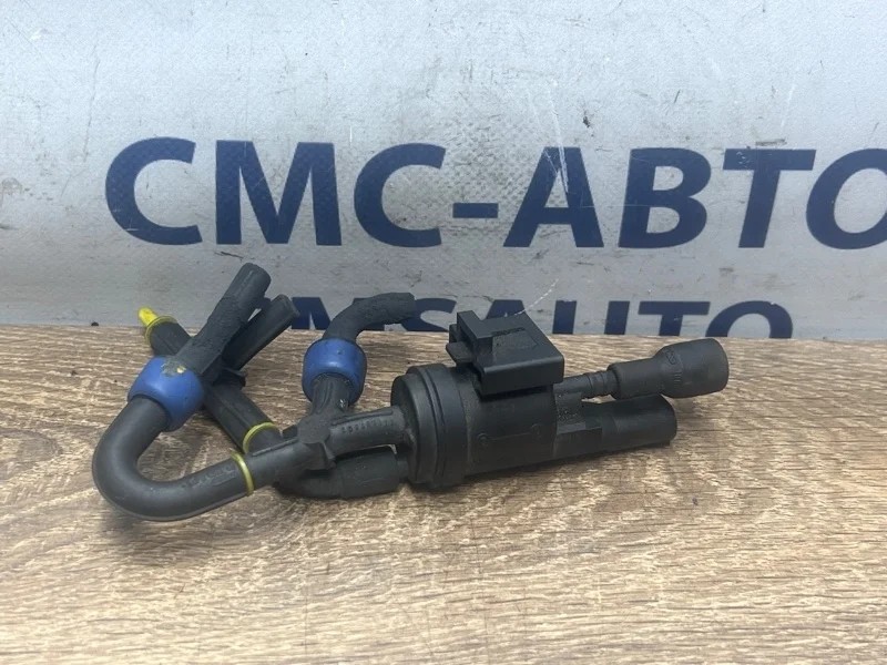 Клапан электромагнитный Mercedes-Benz Glk 2011 A0025407097 X204 272.948