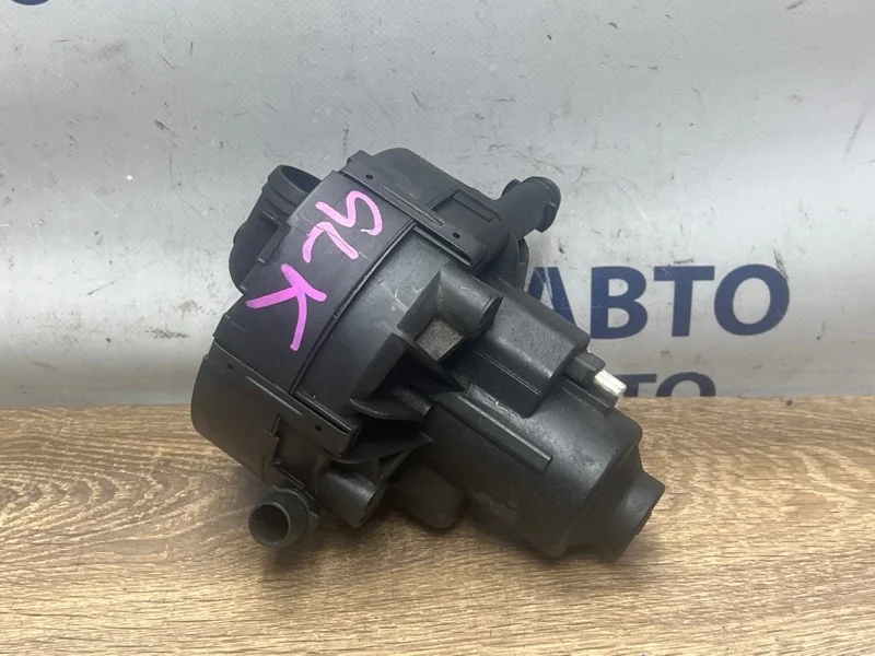 Насос воздушный Mercedes-Benz Glk 2011 A0001405185 X204 272.948