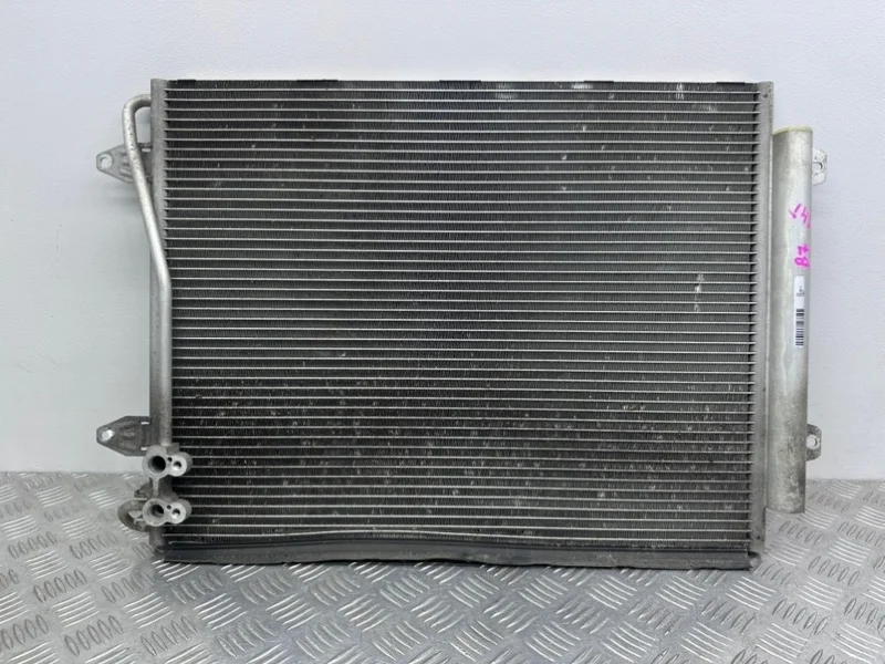 Радиатор кондиционера Volkswagen Passat B7