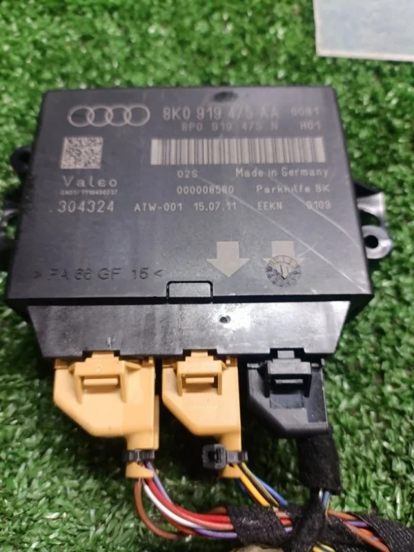 Блок управления парктрониками Audi Q5 2011 8R