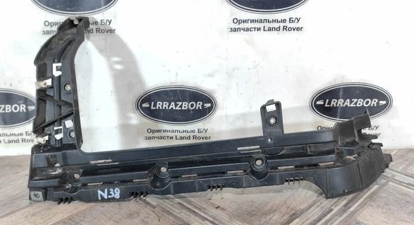 Кронштейн заднего бампера правы Range Rover 4 L405