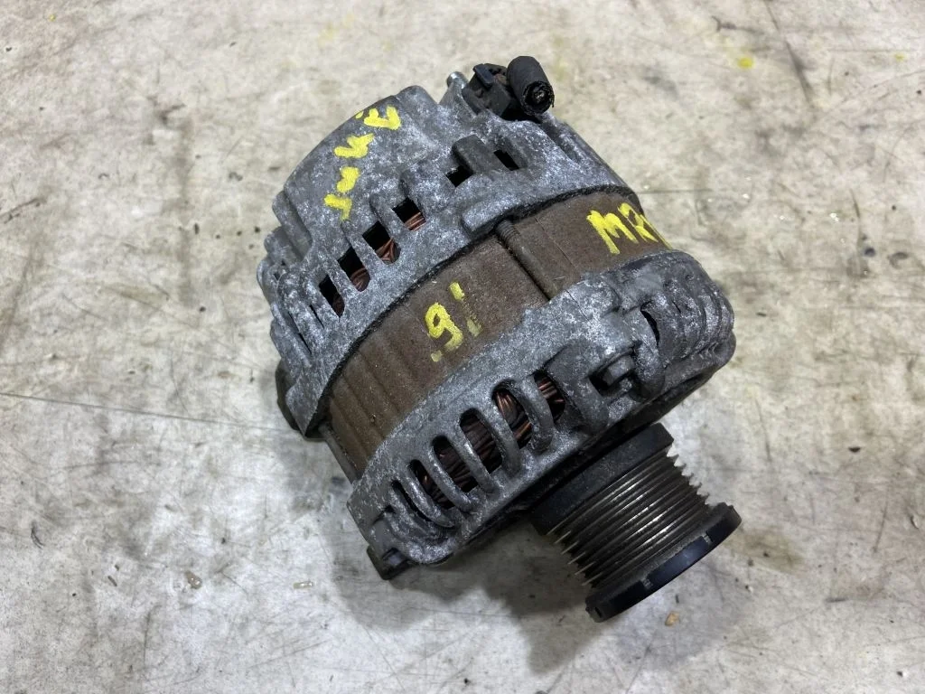 Генератор Nissan Juke F15 MR16DDT 231001KM1A