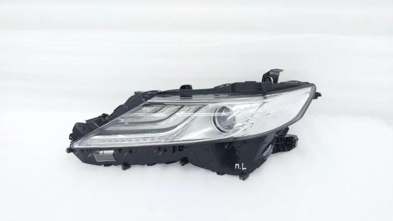 Фара Toyota Camry 2020 70