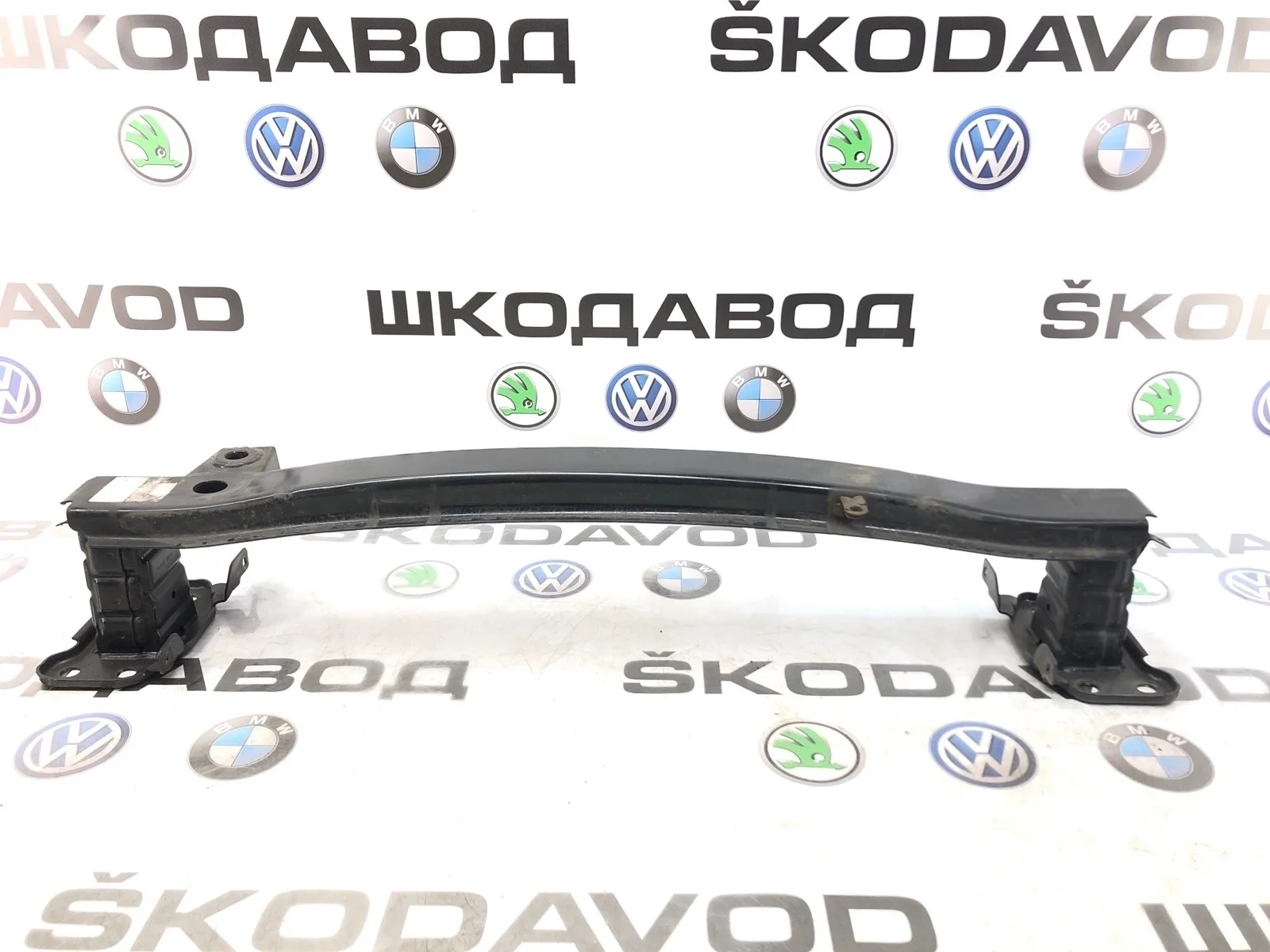 Усилитель бампера Skoda Yeti 2014 5L0807109D 5L 2.0 CFHC, передний