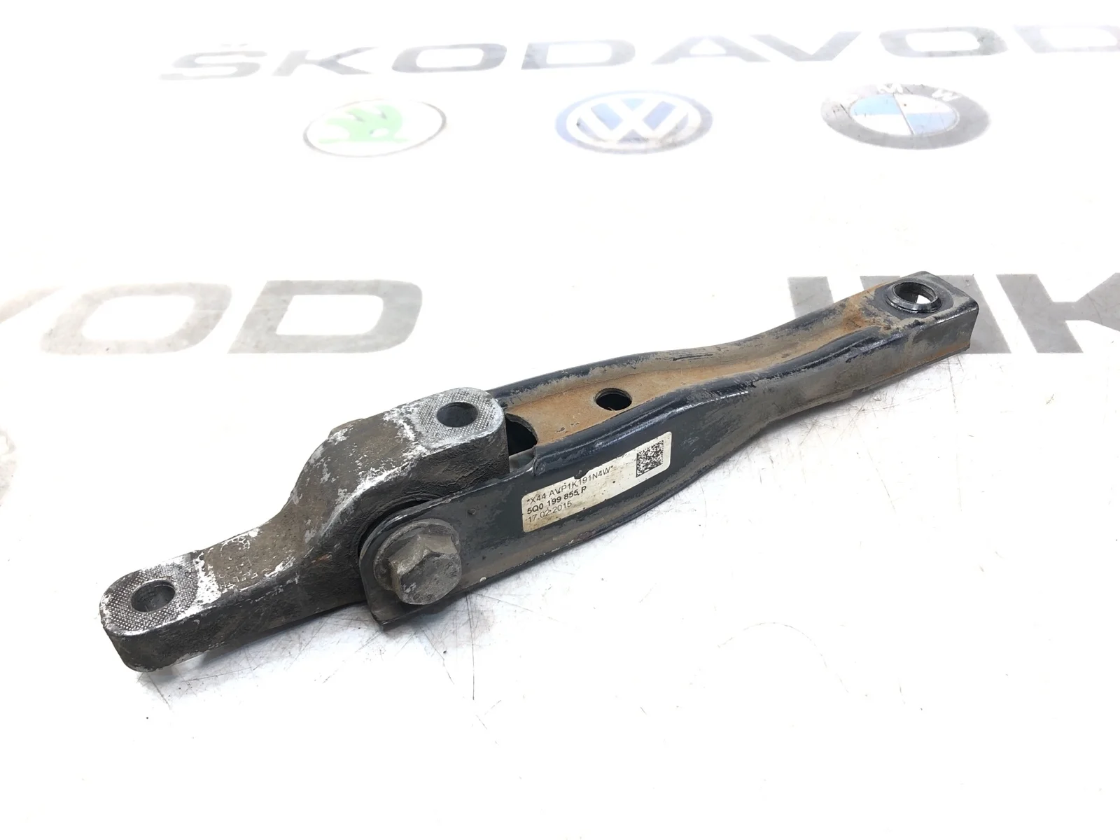 Кронштейн двигателя Skoda Octavia 2015 5Q0199855P A7 (5E) 2.0 CKFC