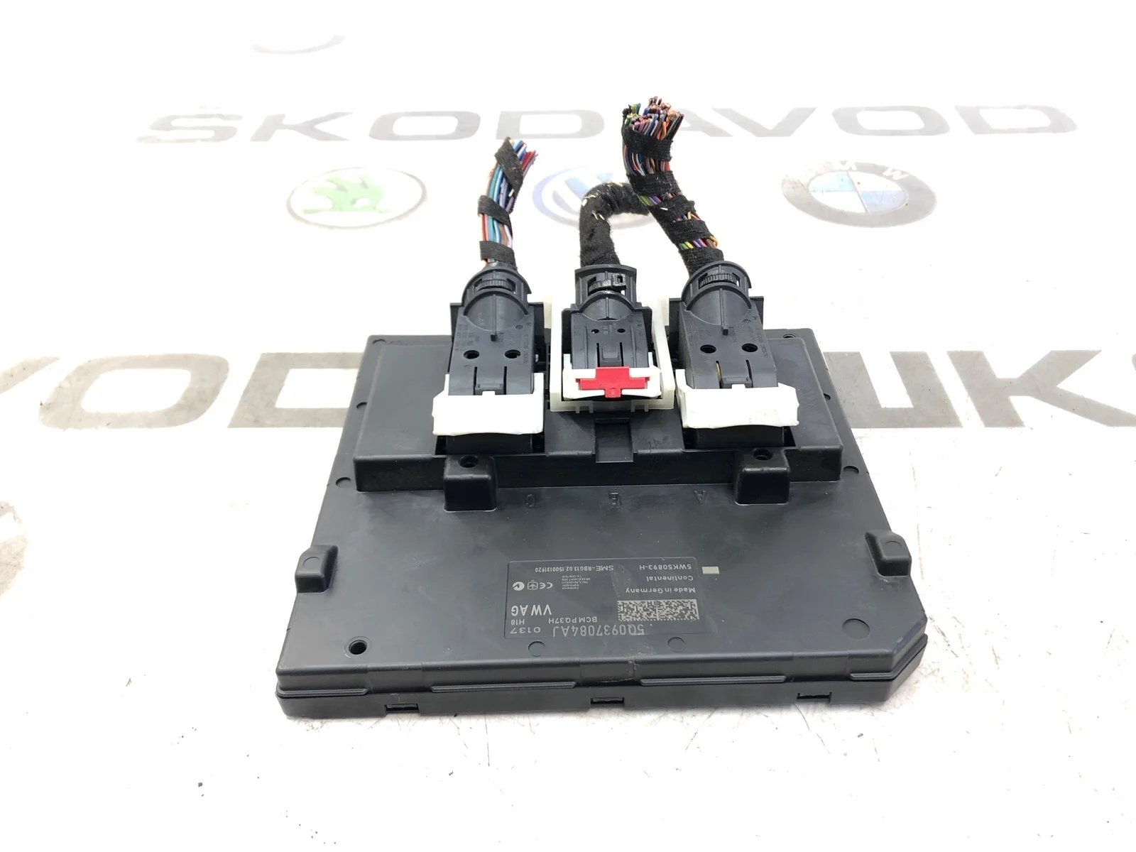 Блок комфорта BCM Skoda Octavia 2015 5Q0937084AJ A7 (5E) 2.0 CKFC