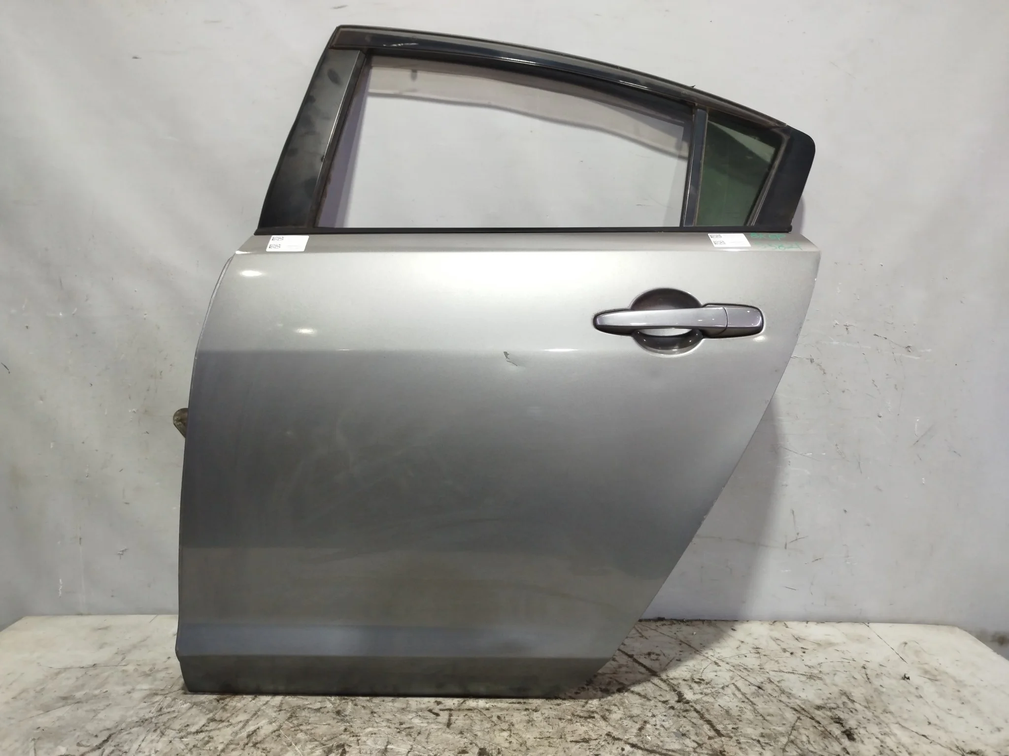 ДВЕРЬ MAZDA AXELA MAZDA3 BK BK3P BK5P BKEP BNYV7302X ЗАДНЯЯ ЛЕВАЯ SEDAN серый, 29Y S3821