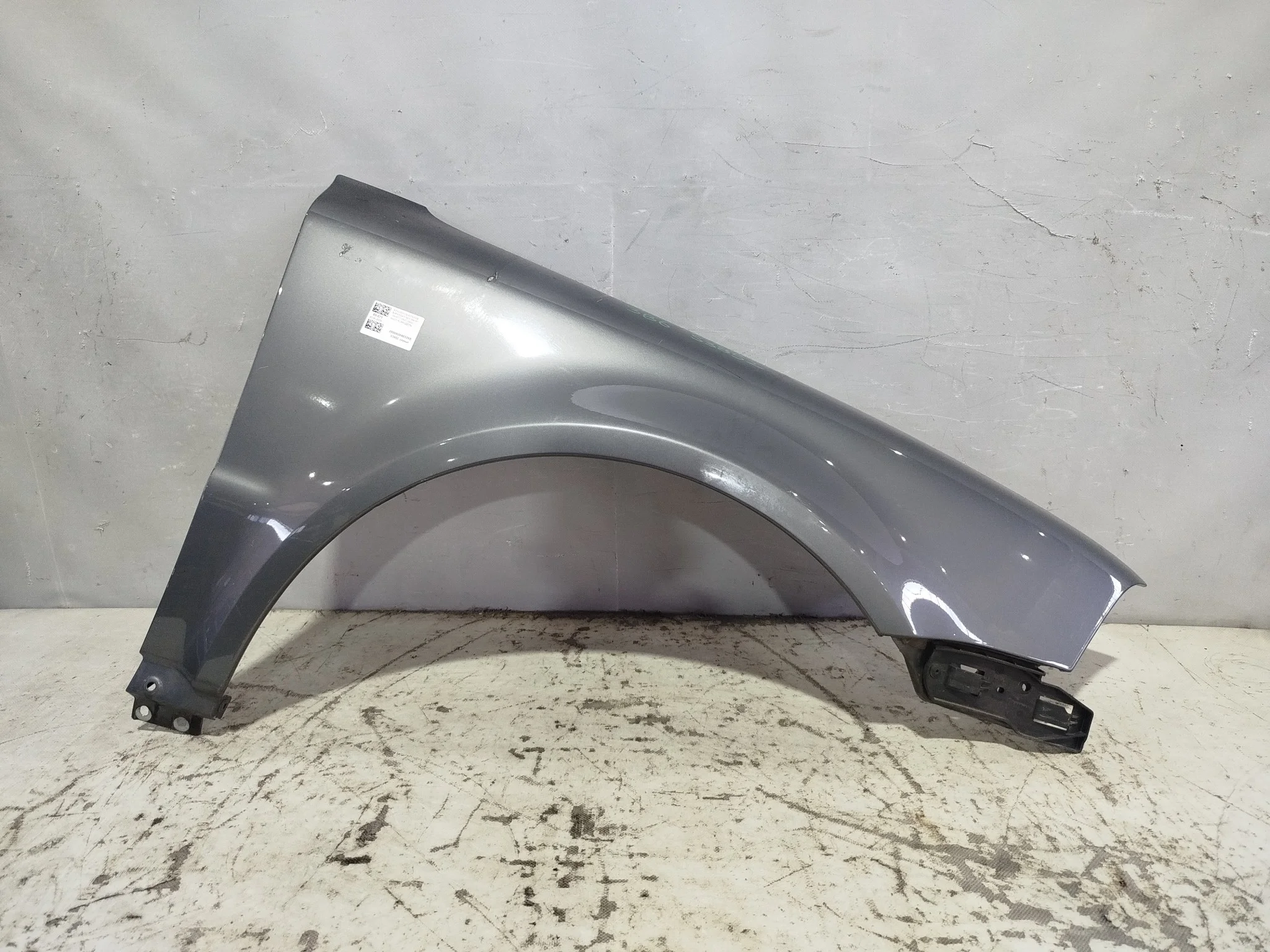 КРЫЛО VOLKSWAGEN PASSAT 3B3 3B6 B5 3B0821106E 3B0821106G ПЕРЕДНЕЕ ПРАВОЕ 2 МОДЕЛЬ серый, LA7T S3852