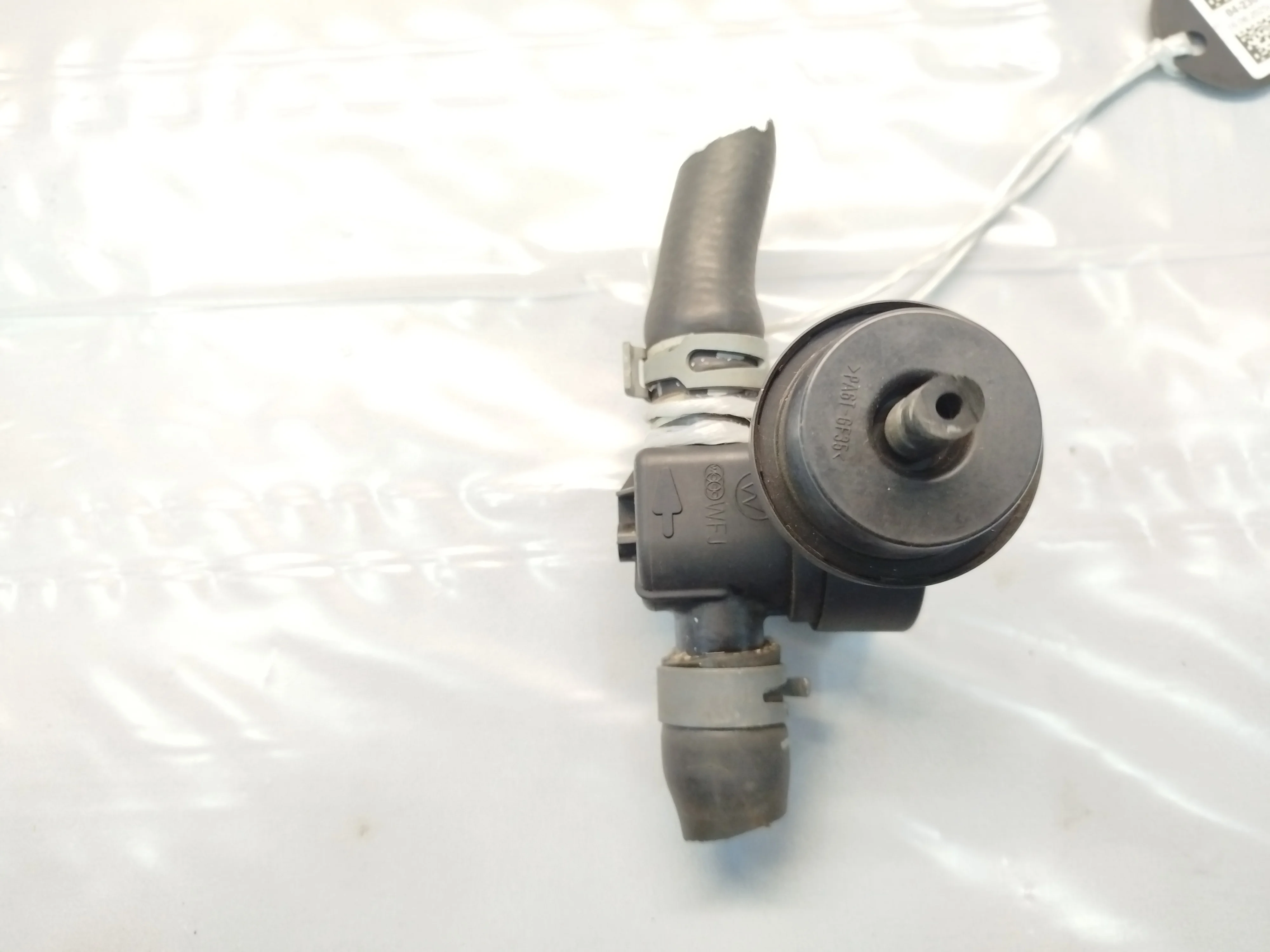 КРАН ПЕЧКИ AUDI VOLKSWAGEN PORSCHE A4 A5 BORA GOLF Q5 TOUAREG 1J1 1J2 1J5 1J6 8F7 8K2 8K5 8KH 8RB 8T3 8TA B8 MK4 1J0819809