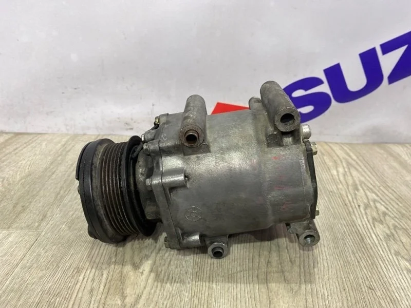 Компрессор кондиционера FORD FOCUS 1 2003