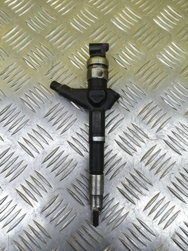 Форсунка топливная Nissan Pathfinder (R51M) 2004-2013 2008