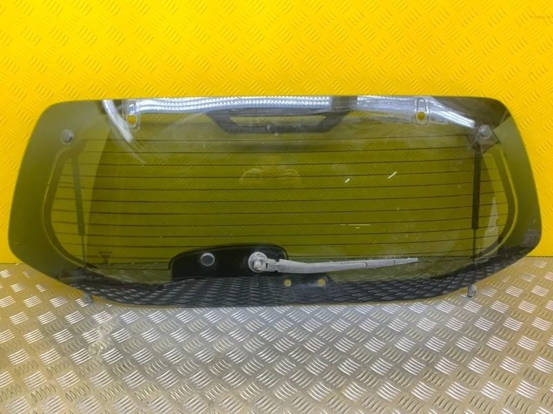 Стекло заднее Nissan Pathfinder (R51M) 2004-2013 2009 Внедорожник