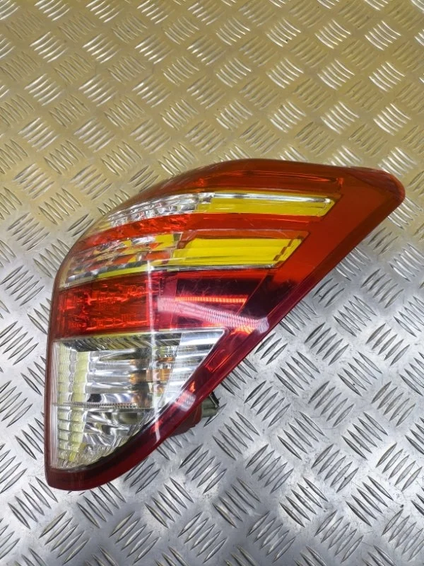 Фонарь задний правый Toyota Rav 4 (XA30) (2005-2014) 2009