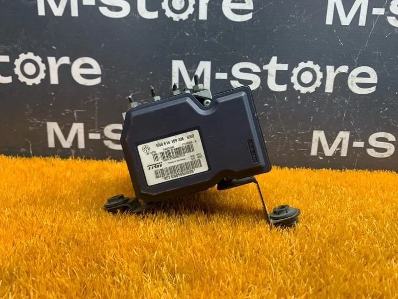 Блок abs Audi Q3 2012 8U