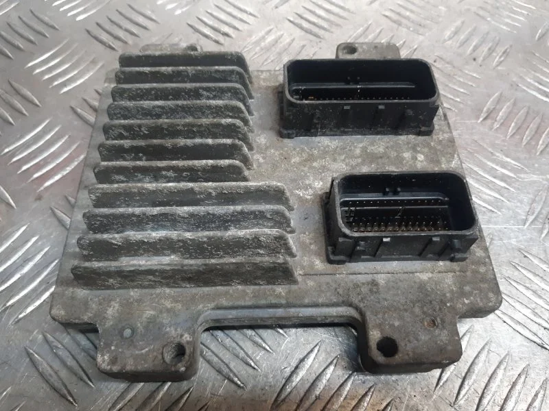 Эбу Opel Corsa