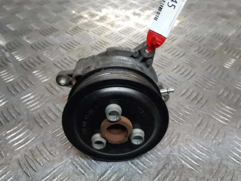 Водяной насос (помпа) Volkswagen Polo