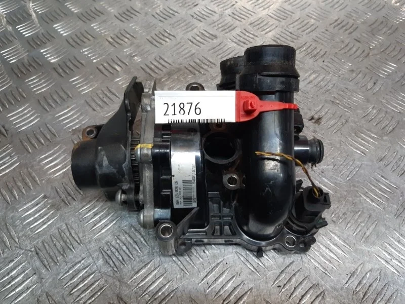 Водяной насос (помпа) Volkswagen Passat CC