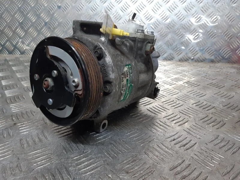 Компрессор кондиционера Volkswagen Passat CC