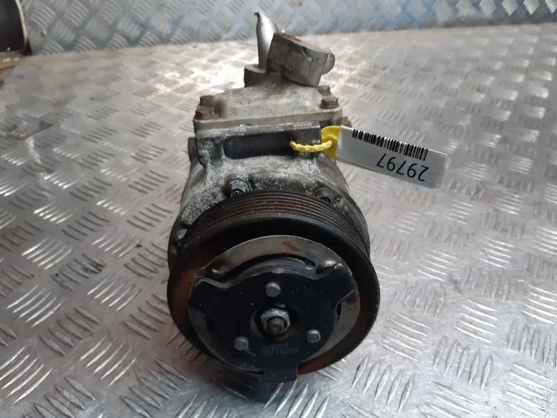 Компрессор кондиционера Volkswagen Passat B6