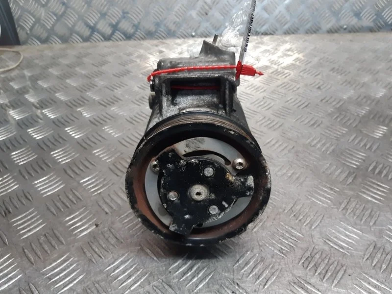 Компрессор кондиционера Volkswagen Golf 6