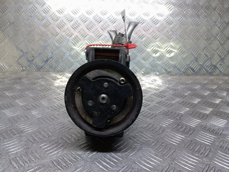 Компрессор кондиционера Volkswagen Golf 6