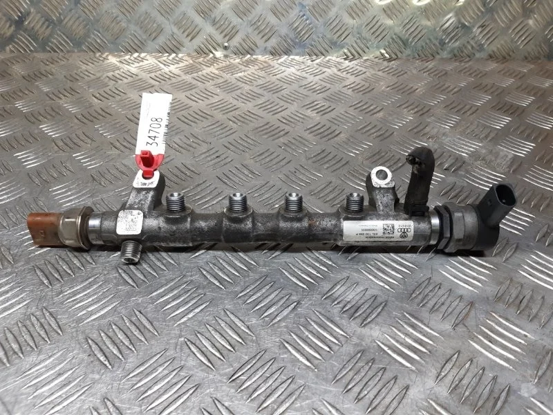 Топливная рампа Volkswagen Passat CC